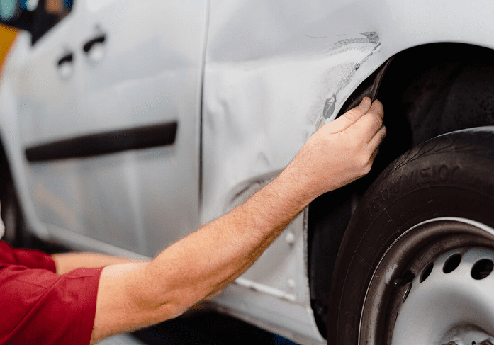 Read more about the article paintless dent repair cost seamlessly budget and expectations.